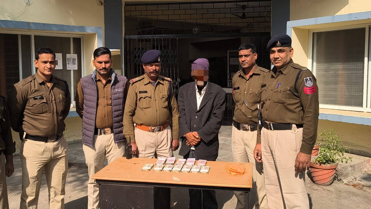 4 लाख की लूट का मुखबिर निकला महिला का ही भाई।